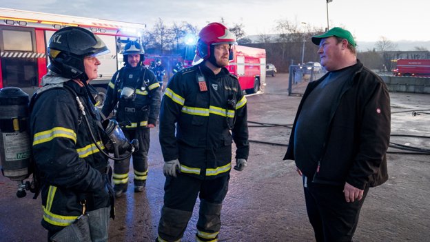 Nordjyllands Beredskab roste Allan Madsen (th.) for en hurtig indsats, der forhindrede en større værkstedsbrand. Foto: Bo Lehm <i>Bo Lehm</i>