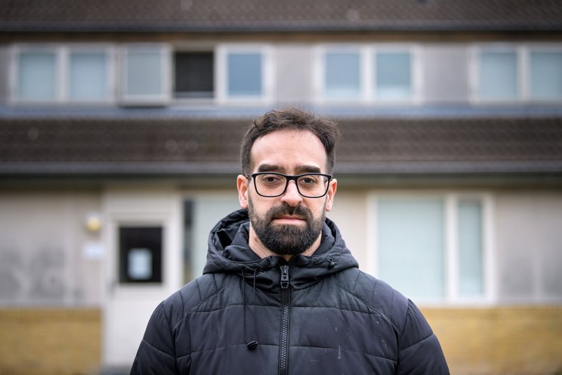 På grund af fejl på nogle gamle timesedler har 37-årige Mohamed El Shawa fået sit liv sat på pause i det danske asylsystem - og nu er situationen blevet værre, fordi han uden forklaring er blevet flyttet fra asylcenteret i Ranum til et udrejsecenter på Sjælland med meget begrænset frihed. Arkivfoto: Bo Lehm <i>Bo Lehm</i>