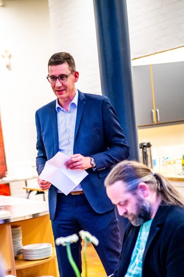 Vicedirektør på EUC Nordvest, Kenny Thomsen, finder det forsvarligt, at hans lærere blev sendt på kursus trods foreløbig otte smittetilfælde. Arkivfoto: Bo Lehm