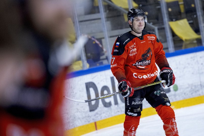 Kirill Kabanov blev sendt tidligt i bad, da Aalborg Pirates tabte i Herning. Arkivfoto: Lars Pauli <i>Foto: Lars Pauli</i>