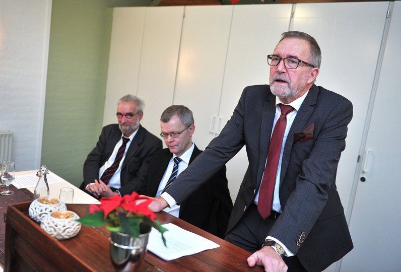 Formand Niels Henrik Bornerup, nevø til fondsstifterne, ved en tidligere uddeling på Hotel Thisted. Arkivfoto: Ole Iversen