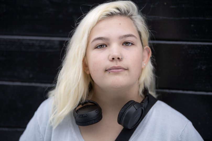 Sabrina synes, det er hårdt og svært at være ordblind. På sin gamle folkeskole fik hun ikke hjælp, fortæller hun. Foto: Torben Hansen