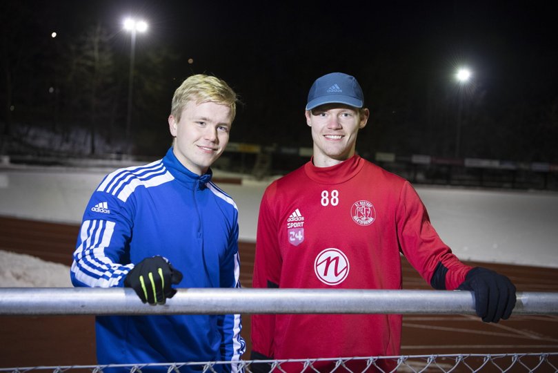 - Vi finder inspiration på YouTube og Instagram. Det vigtigste er egentlig blot at få løbet, cyklet og svømmet minimum én gang om ugen, siger de to kommende ironman-deltagere. Foto: Bente Poder <i>Foto: Bente Poder</i>
