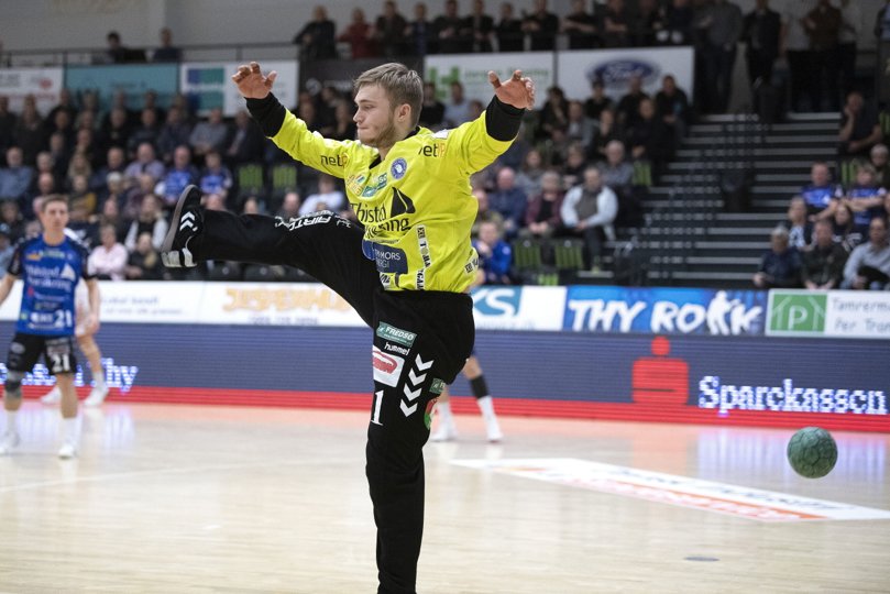 Rasmus Henriksen var mere eller mindre grunden til, at Mors-Thy kunne gå til pausen med en stilling på 11-11. Arkivfoto: Bente Poder. <i>Foto: Bente Poder</i>