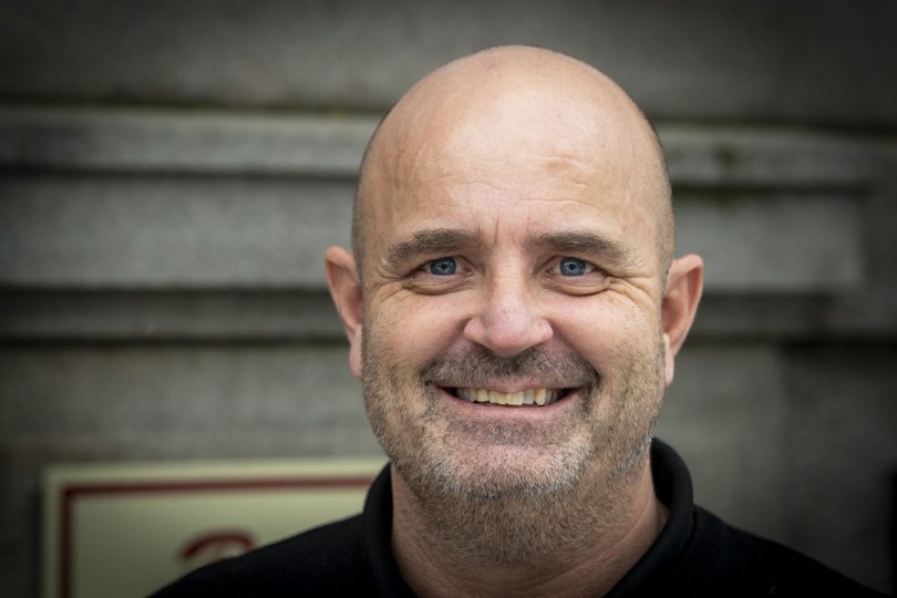 Ole Søndergård glæder sig hvert år til at kunne invitere socialt udsatte i Hjørring på julefrokost på Bone’s i Hjørring.