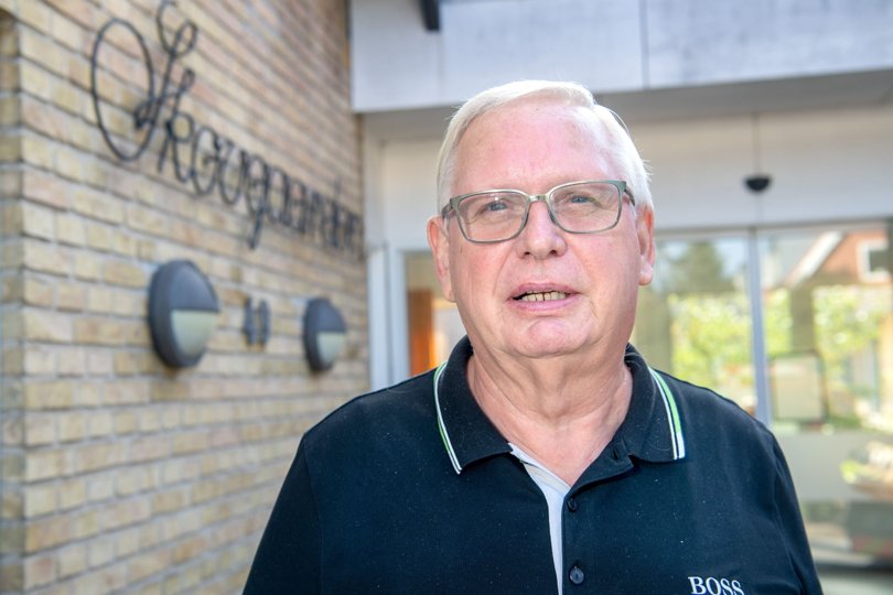John Larsen har netop rundet 40 år som leder af Ældrecenter Skovgården i Hjørring. Foto Bente Poder