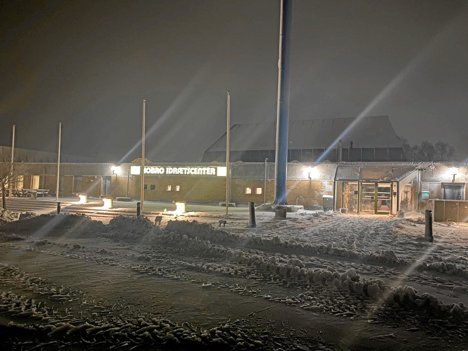 Udenfor idrætscenteret ruskede vintervejret. Foto: Johnny Wulff <i>Johnny Wulff</i>
