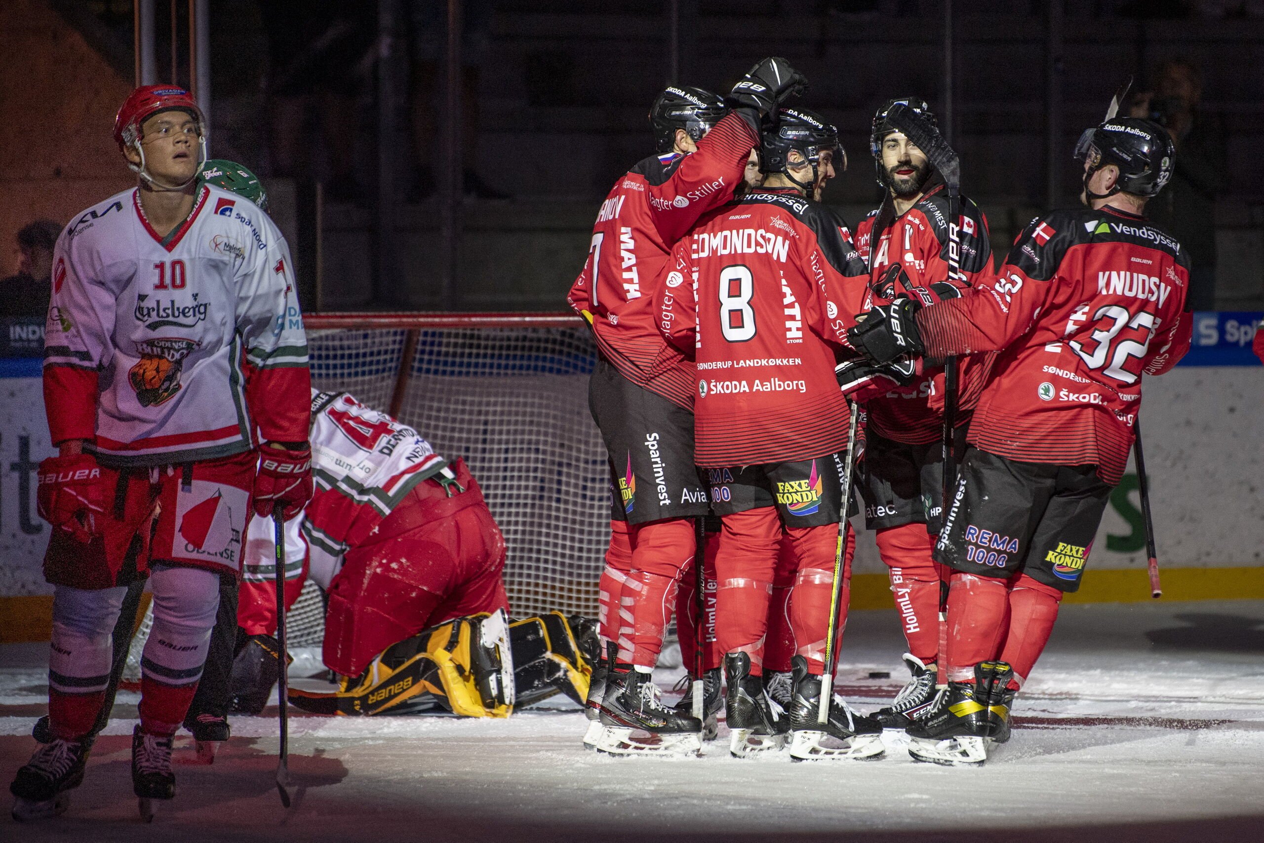 Se billeder: Bulldogs blev holdt i kort snor af Aalborg Pirates i sæsonpremiere