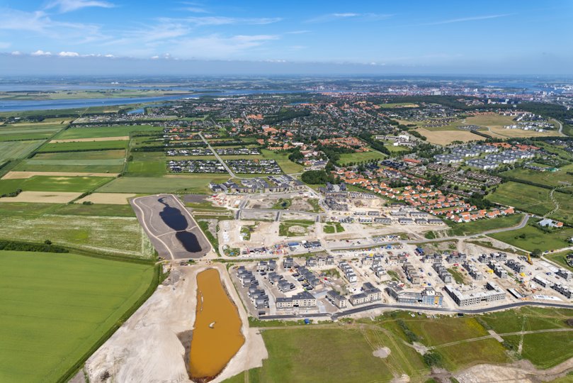 Nu er det besluttet, hvor der skal bygges almene boliger i de næste par år. Det er bl.a. i Sofiendal Enge. Foto: Aalborg Luftfoto