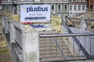 Økonomien skrider i det store Plusbus-projekt: - Man føler sig ført bag lyset