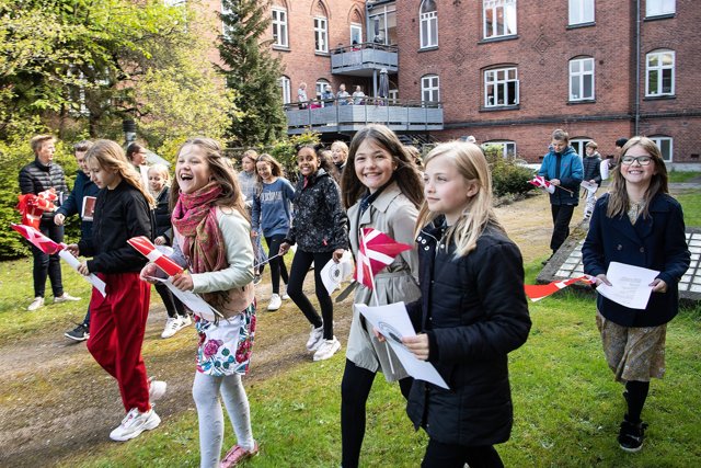 Ca. 600 elever på den private grundskole Klostermarkskolen i Aalborg måtte ikke møde ind mandag morgen, men skolens ledelse håber at få dispensation fra sognenedlukningen. Arkivfoto: Peter Broen