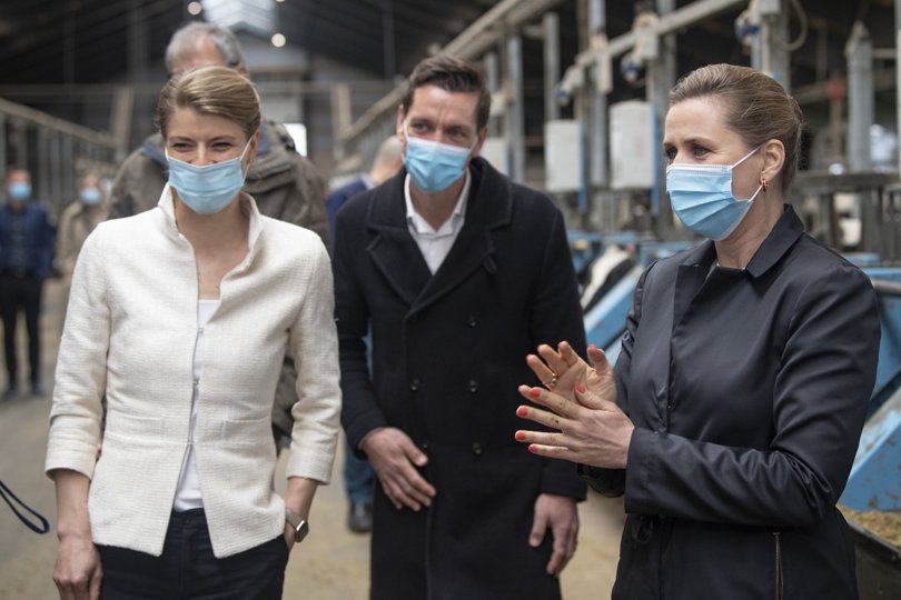 To nordjyske ministre - Ane Halsboe Jørgensen og Mette Frederiksen - der begge gjorde det, de nu vil undgå andre gør: Flyttede fra provins hovedstad for at uddanne sig. Foto: Scanpix <i>Ritzau Scanpix</i>