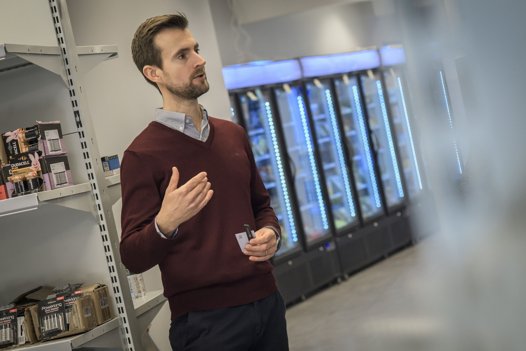 Mikkel Freiesleben har mange års erfaring fra dagligvarebranchen, nu skal han som direktør gør Wolt Market til en succes i Danmark. Foto: Martin Damgård