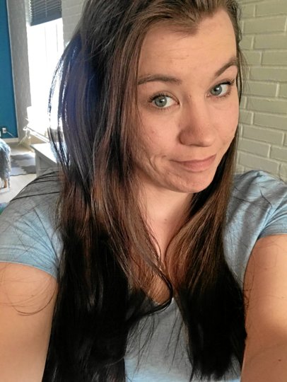 30-årige Rikke Bredahl Jørgensen arbejder på Bedsted Friplejehjem og er et af årets 100 velfærdstalenter. Privatfoto