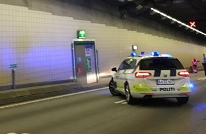 Uheld i tunnel: Trafik måtte nøjes med et enkelt rør