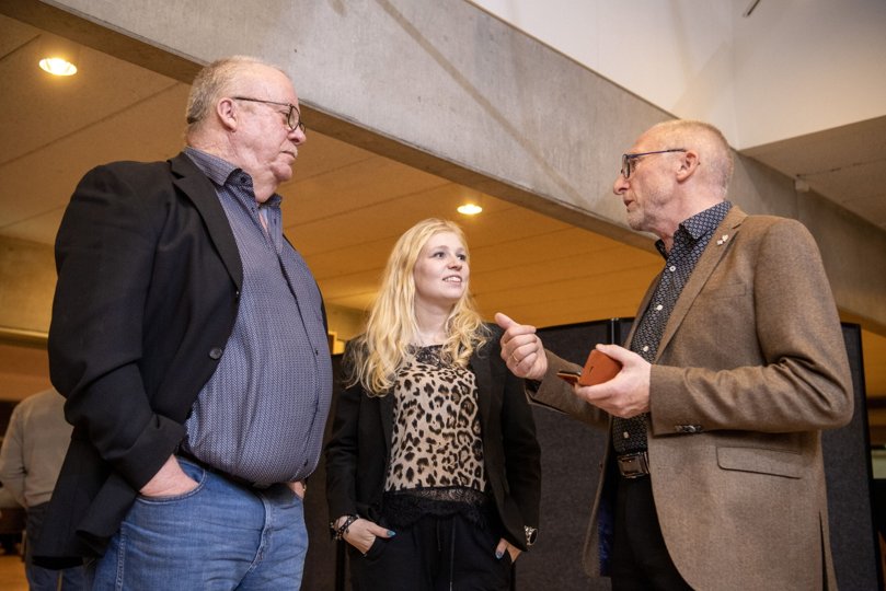 Under valgkampen er Emma Houe Mølgaard flere gange blevet sammenlignet med partiets formand, Pernille Vermund på grund af sin lave højde og lyse hår. - I interne kredse bliver jeg kaldt "Lille Pernille," fortæller hun. Foto: Torben Hansen