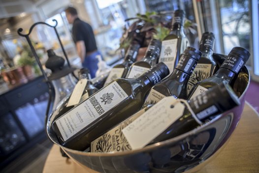 LaTur er både en vinbar, et bageri og en deli med forskellige kvalitets-varer. Foto: Martin Damgård