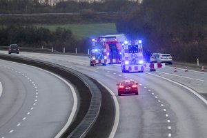 Uheld på motorvej: En person kørt på sygehuset