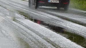 Voldsomt haglvejr årsag til glatføreuheld på motorvej