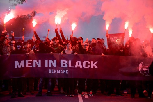 Men in Black havde arrangeret demonstration i Aalborg lørdag aften