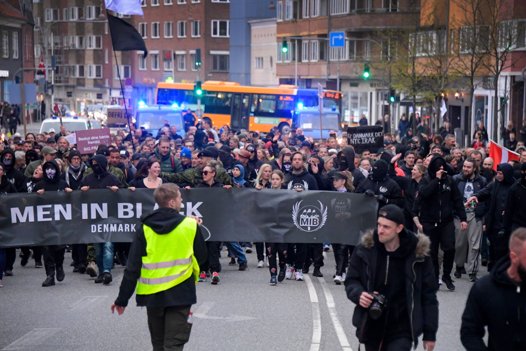 Men in Black havde arrangeret demonstration i Aalborg lørdag aften