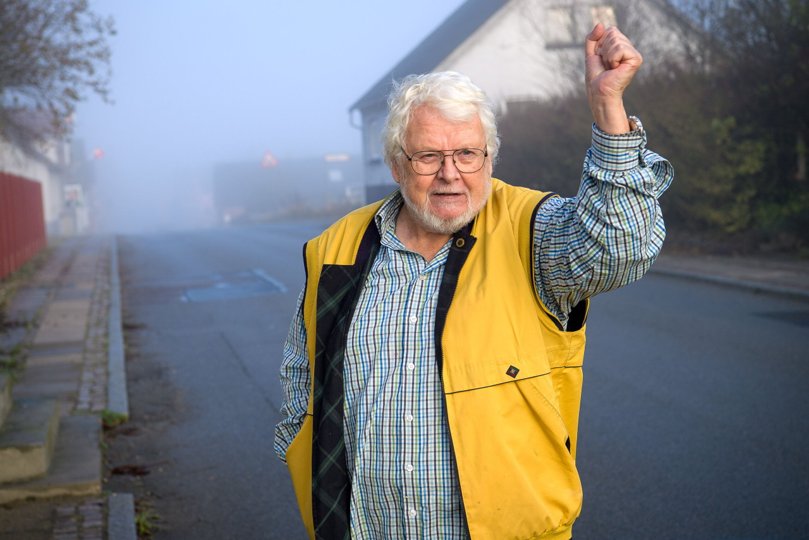 Hans-Jørgen Grum må af og til løfte en knyttet næve i vrede over fartbøller. <i>Bo Lehm</i>