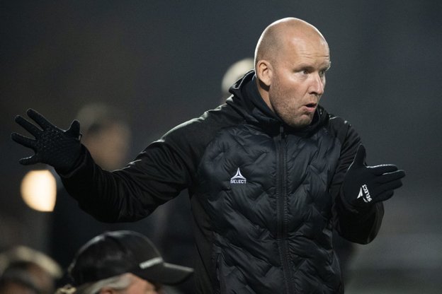 Henrik Pedersen ser frem til, at han kan arbejde i dybden med sit hold i vinterpausen. Han forventer et roligt transfervindue uden de store udskiftninger. Arkivfoto: Henrik Bo <i>Foto: Henrik Bo</i>