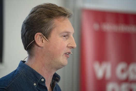 Christoffer Carner Søndergaard, som er elev Aalborg City Gymnasium, var også en del af panelet. Foto: Henrik Louis <i>Foto:Henrik Simonsen</i>