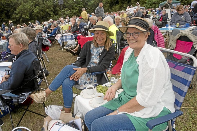 Der er stadig mulighed for at bestille picnic fra Rebildhus, men ellers er man også selv velkommen til at pakke sin egen festlige picnickurv. Privatfoto