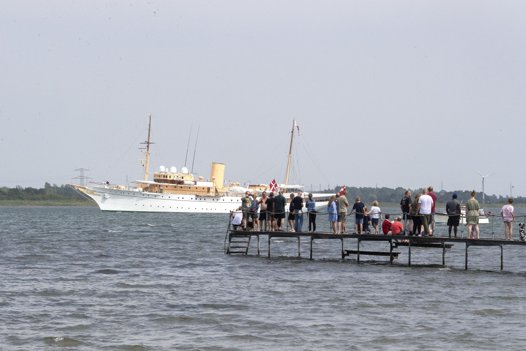 Video: Her ankommer kongeskibet til Nordjylland efter redningsaktion