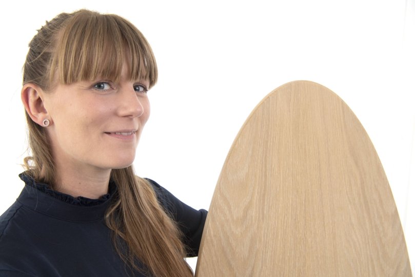 Nanna har genetableret sin morfars møbelfirma. Foto: Henrik Louis <i>Foto:Henrik Simonsen</i>