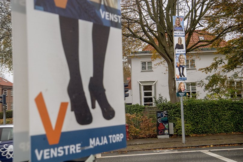 Byrådsmedlem Maja Torp og kandidat til byrådet i Aalborg for Venstre, Maja Torp, har fået lavet en tredelt valgplakat, der giver lidt at tænke over. Foto: Lars Pauli <i>Foto: Lars Pauli</i>