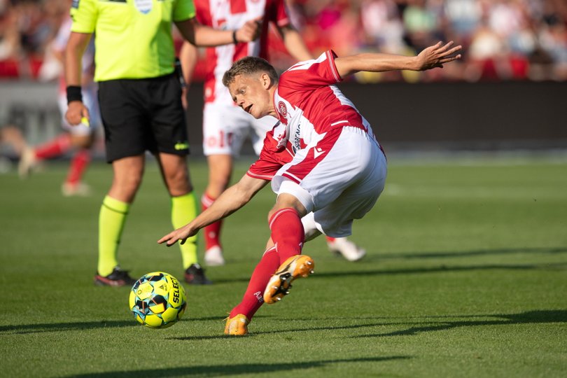 AaB blev overmatchet af FC Midtjylland, erkendte Kasper Kusk. Foto: Bente Poder