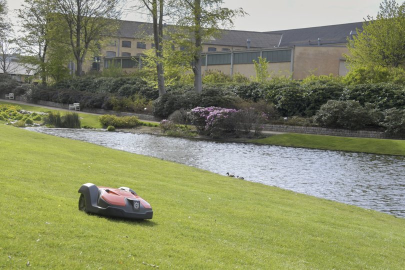 PN Beslag, hvor der er planer om et kulturhus, ligger klos op ad Hedelund Rhododendronpark. Der var på byrådsmødet delte meninger om, om den ny Restaurant Hedelund skal ligge i tilknytning til det kommende kulturhus eller ligge for sig i parken. Arkivfoto: Henrik Louis