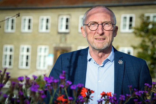 - Enighed og ordentlighed kommer ikke af sig selv. Der skal arbejdes med det, siger borgmester Mogens Jespersen, der gør meget ud af, at byrådet står sammen. Foto: Bo Lehm <i>Bo Lehm</i>