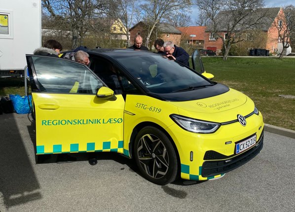 Det nye udrykningskøretøj er en topmoderne løsning, der øger sikkerheden for beboerne på Kattegat-øen. Foto: Region Nordjylland
