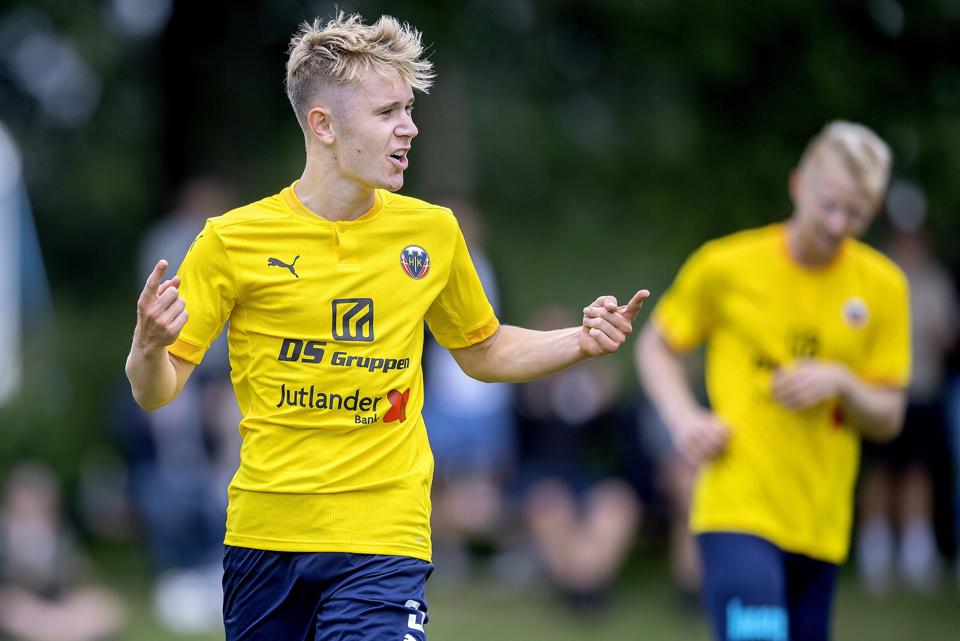 Villads Rasmussen har forlænget sin kontrakt med Hobro IK. <i>Arkivfoto: Lars Pauli</i>
