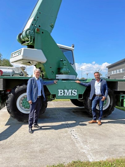 Koncerndirektør Jens Enggaard (tv) og direktør for BMS Heavy Cranes Morten Kammer forventer et 2021 på niveau 2020, der blev langt bedre end frygtet.