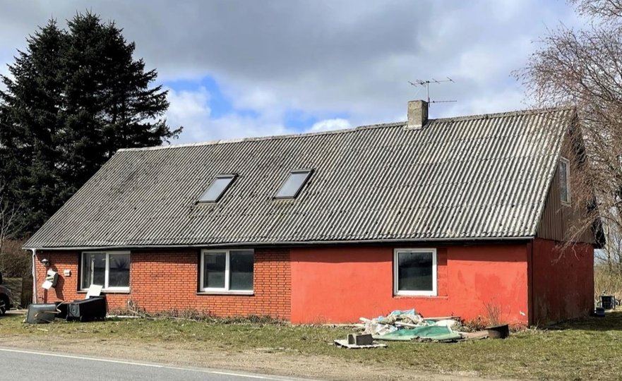 Villaen betegnes som "et håndværkertilbud". Foto: Home