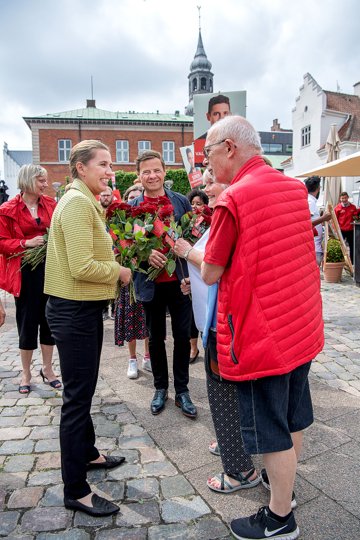 Mette Frederiksen og Thomas Kastrup-Larsen vil have en forbindelse over Egholm. Foto: Lars Pauli <i>Foto: Lars Pauli</i>