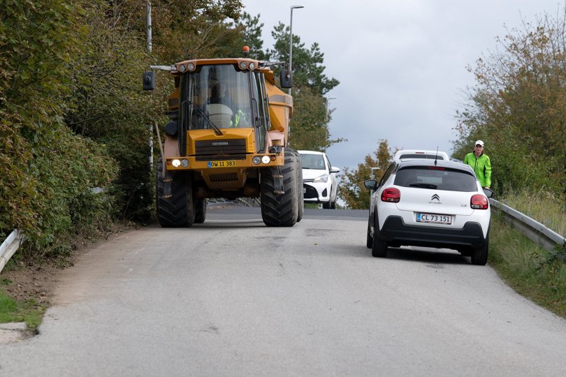 Der er trængsel på broen på Halvorsmindevej, og det er ikke sjovt at være gående eller cyklist. Foto: Bente Poder