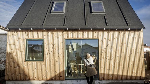 Annekset, som Karoline bygger ved sit hovedhus. Her kan turister leje sig ind. Når det står færdigt. Foto: Martin Damgård <i>Martin Damgård</i>