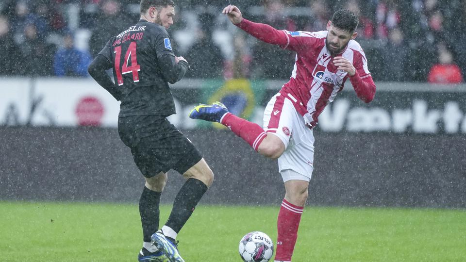 Milan Makaric blev pillet ud i pausen, og hans afløser slog siden AaB's sejr fast. Foto: Claus Fisker/Ritzau Scanpix <i>Ritzau Scanpix</i>