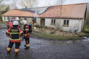 Brand på gård: Brandalarm reddede beboer