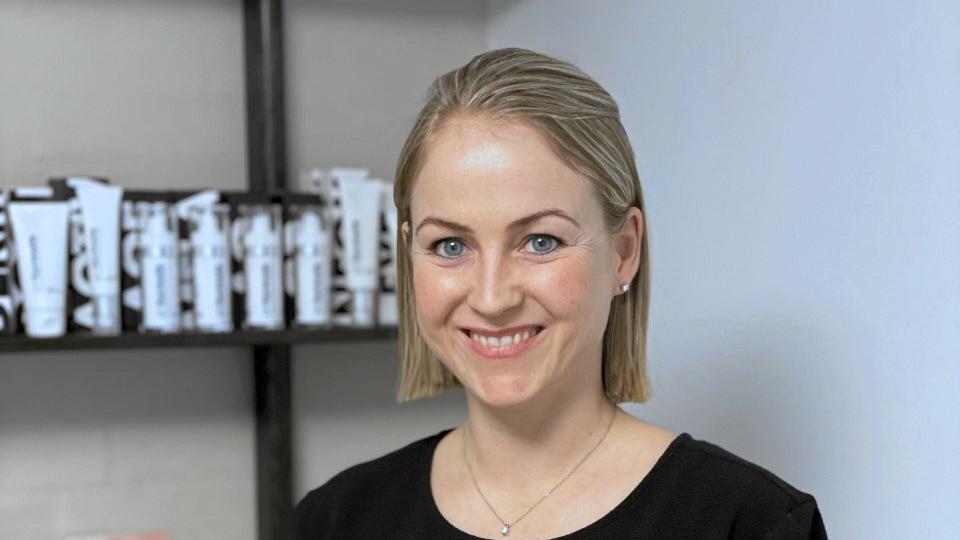 Efter 10 år som lønmodtager hos B Beautiful i Brønderslev, etablerer Maria Larsen nu sin egen klinik, "Maria L - Din Hudplejer". Privatfoto