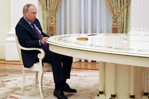 Putin erklærer fredsaftaler for det østlige Ukraine for døde
