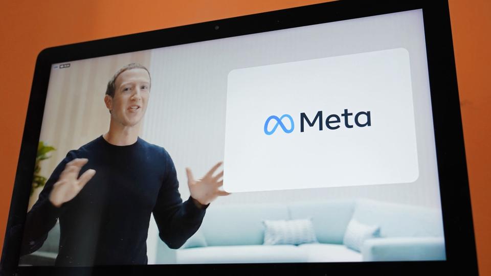 Mark Zuckerberg var med til at stifte det sociale medie Facebook i 2004. I 2021 skiftede det navn til Meta og fremlagde en ambition om at skabe et metavers. (Arkivfoto) <i>Eric Risberg/Ritzau Scanpix</i>
