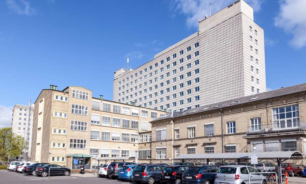 Aalborgs Sygehus Nord ligger centralt i byen. Aalborgs Sygehus Nord ligger centralt i byen.