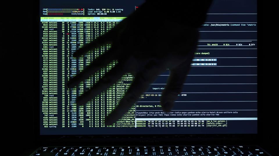 Danske virksomheder og myndigheder, der opererer i Ukraine eller har tætte partnere i landet, kan blive mål for cyberangreb, advarer Center for Cybersikkerhed. (Genrefoto). <i>Silas Stein/Ritzau Scanpix</i>