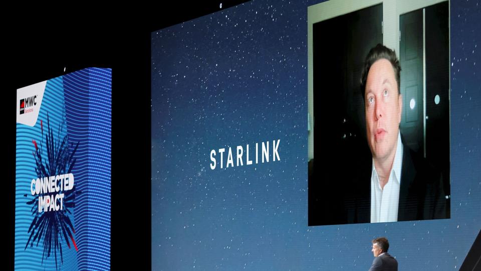 På en kongres i Barcelona i Spanien i juni sidste år fortalte Elon Musk, at Starlink-projektet har omkring 69.000 aktive brugere. <i>Nacho Doce/Reuters</i>